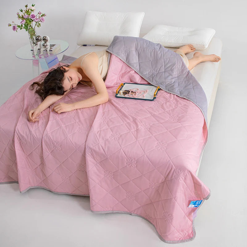 Coolnest™ – Couette Ultra Douce et Rafraîchissante pour Nuits d’Été
